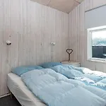 4 Star In Juelsminde *