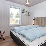 4 Star In Juelsminde Sonderby (Midtjylland)