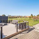 4 Star In Juelsminde Sonderby (Midtjylland)