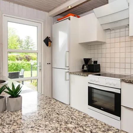 9 Person In Juelsminde * Sonderby (Midtjylland)