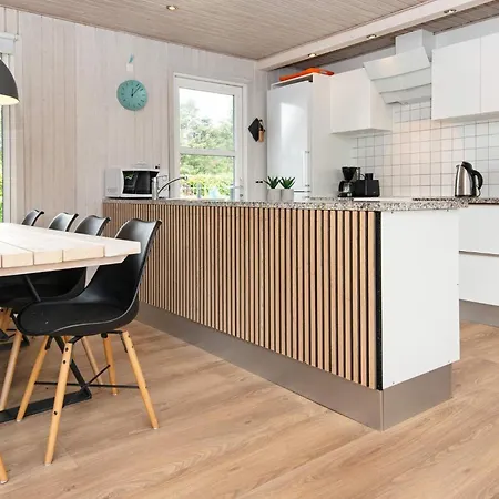 Luxury Retreat In Pot Strandby - By Traum